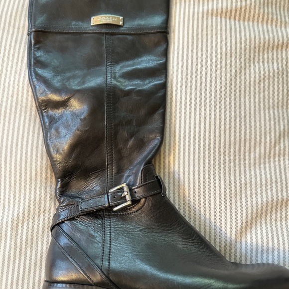 Authentic Coach black leather boots size 7 - hard to find great condition! - Picture 3 of 7